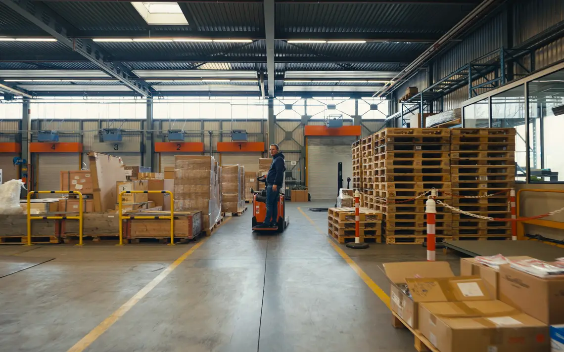 Photo du centre logistique du MIC